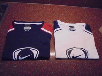 2 stuks Nike tops wit en blauw maat L beschikbaar voor biedingen