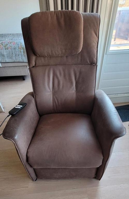 Elektrische Relaxstoel , Taupe kleur, Huis en Inrichting, Fauteuils, Gebruikt, Stof, 75 tot 100 cm, 75 tot 100 cm, Ophalen