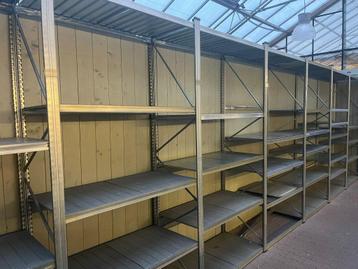 Partij Juro stellingen beschikbaar voor biedingen