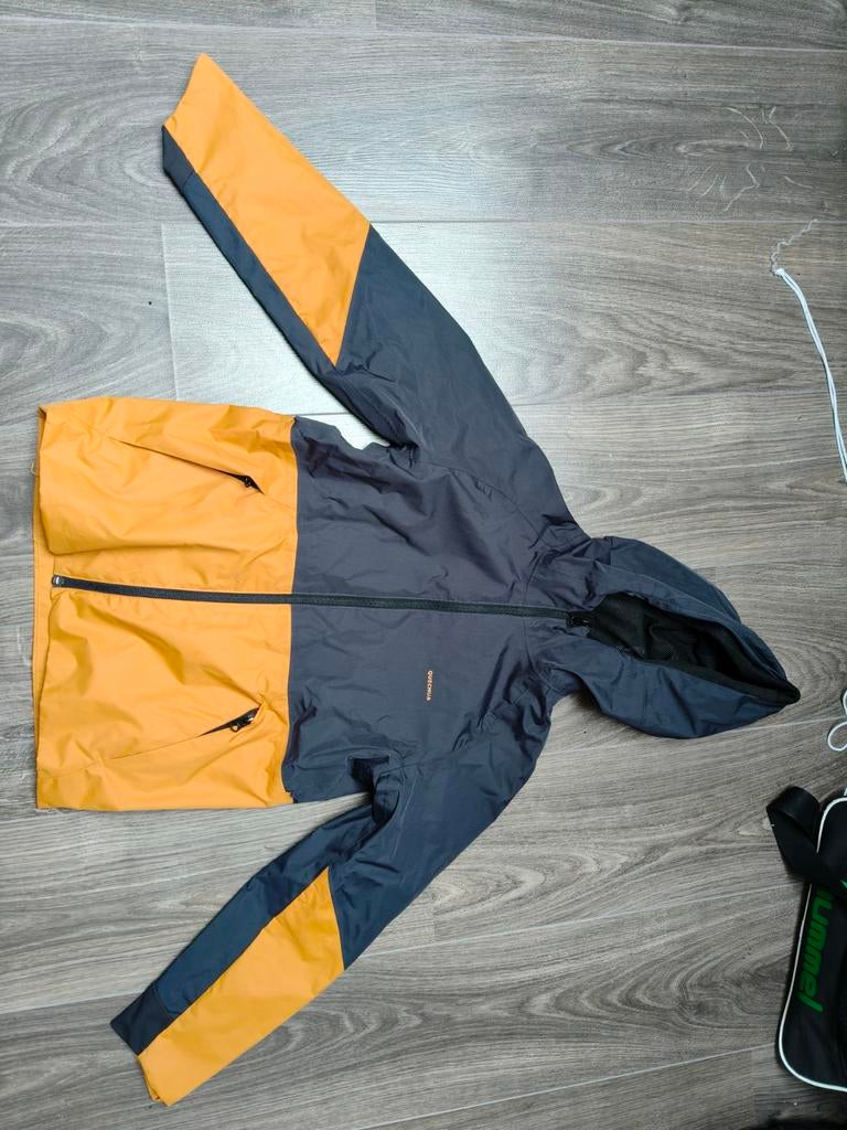 Regenjas maat 134-140, Kinderen en Baby's, Kinderkleding | Maat 140, Ophalen, Gebruikt, Meisje, Jas