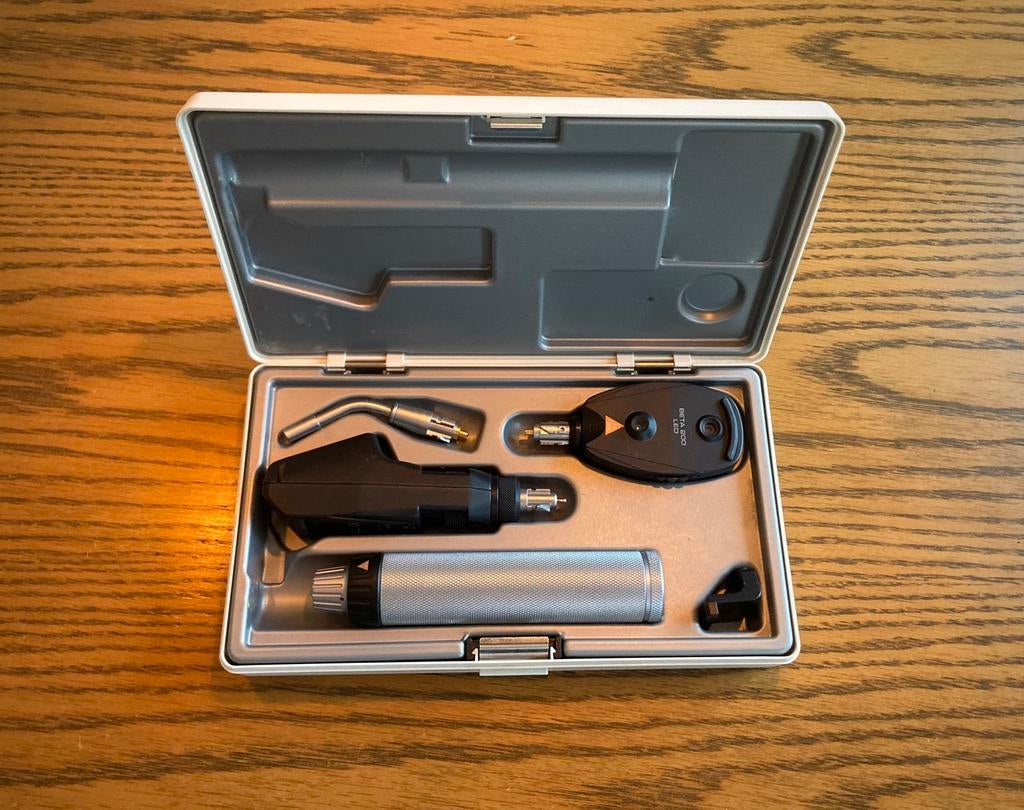 Prachtige Heine LED Beta 200 Skiascoop in nieuwstaat!, Diversen, Schoolbenodigdheden, Zo goed als nieuw, Ophalen of Verzenden