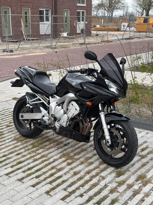 Yamaha FZ6 Fazer 2005 - Leovince GP Corsa, Motoren, Motoren | Yamaha, Particulier, Toermotor, meer dan 35 kW, 4 cilinders, Ophalen