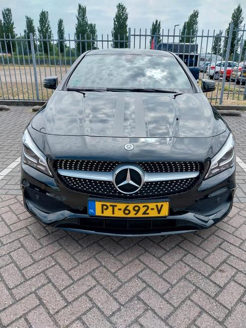 Mercedes-Benz CLA 180 1.6 90KW Blue Eff. Edit. 2017 Zwart, Auto's, Mercedes-Benz, Particulier, CLA, Benzine, C, Sedan, Handgeschakeld