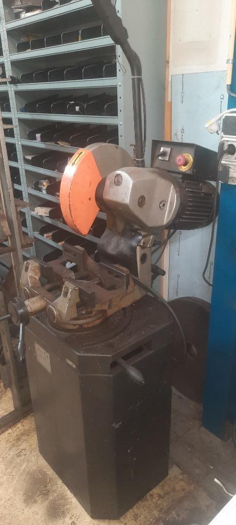 Afkort zaagmachine, Doe-het-zelf en Verbouw, Gereedschap | Zaagmachines, Zo goed als nieuw, Afkortzaag, 1200 watt of meer, 70 mm of meer