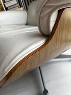 Eames wit leder look a  like met hocker (intact), Ophalen, Gebruikt, Minder dan 75 cm, Leer