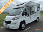 Carado T135 Fransbed / Euro 6 / Compact / chassisdrager, Caravans en Kamperen, Campers, Standaard zit, Airbags, Ringverwarming