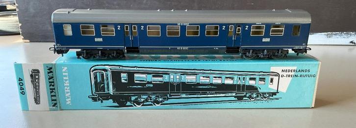 MäRKLIN H0 4049 PERS. RIJTUIG NS BLAUW 2.KLAS 67/70 N OVP, Hobby en Vrije tijd, Modeltreinen | H0, Zo goed als nieuw, Wagon, Wisselstroom