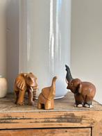 3 mooie vintage olifanten van houtsnijwerk, Ophalen of Verzenden, Zo goed als nieuw, Beeldje of Figuurtje