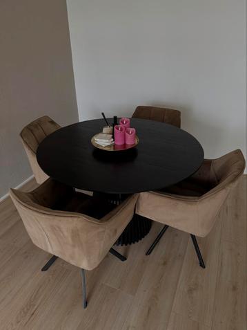 Eetkamer tafel