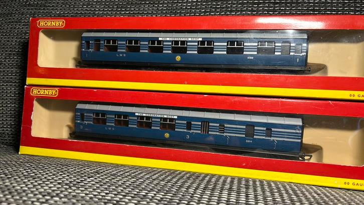 Hornby 2 LMS Coronation Rijtuigen, Hobby en Vrije tijd, Modeltreinen | Overige schalen, Zo goed als nieuw, Wagon, Gelijkstroom