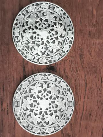 2x onderzetter Sterling 1e gehalte zilver  beschikbaar voor biedingen
