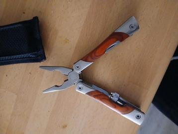 multitool zakmes beschikbaar voor biedingen