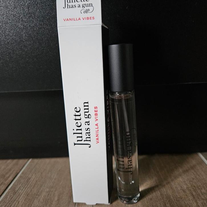 **NIEUW** Juliette Has A Gun Vanilla Vibes Eau de parfum 7.5, Sieraden, Tassen en Uiterlijk, Uiterlijk | Parfum, Nieuw, Ophalen of Verzenden