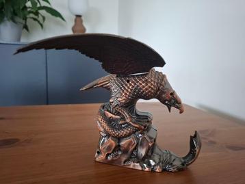 Aansteker adelaar arend beschikbaar voor biedingen