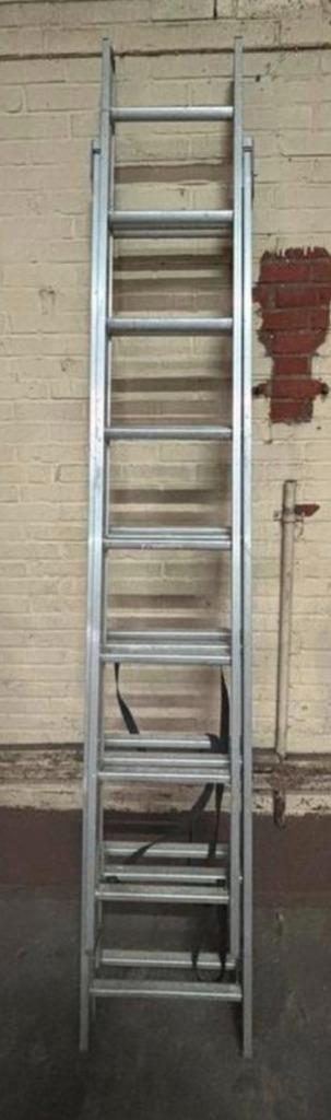 Excelsior 3x8 ladder (106608), Doe-het-zelf en Verbouw, Ladders en Trappen, Gebruikt, Ladder, 4 meter of meer, Opvouwbaar of Inschuifbaar