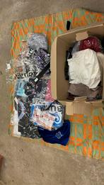 Doos nieuwe kleding, Diversen, Ophalen of Verzenden, Nieuw