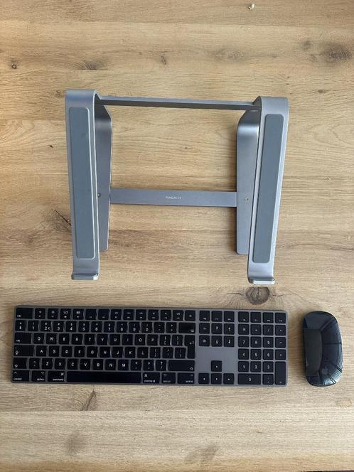 Laptop standaard, toetsenbord & muis, Computers en Software, Toetsenborden, Zo goed als nieuw, Numeriek, Draadloos, Ergonomisch