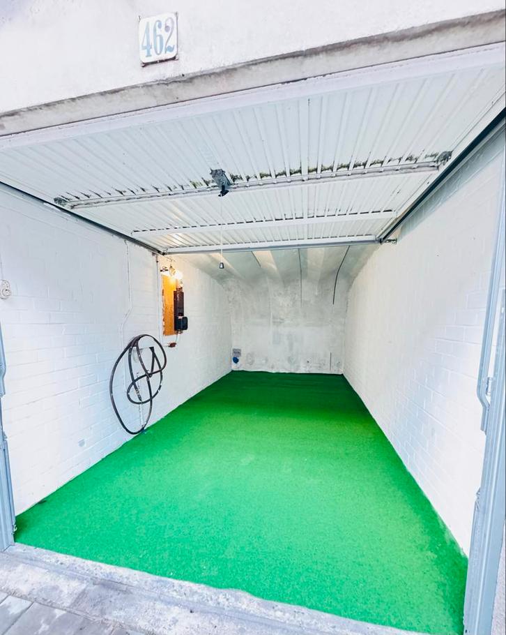 TE HUUR zeer gunstig gelegen GARAGEBOX (ca. 17m²)!, Huizen en Kamers, Garages en Parkeerplaatsen, Amsterdam