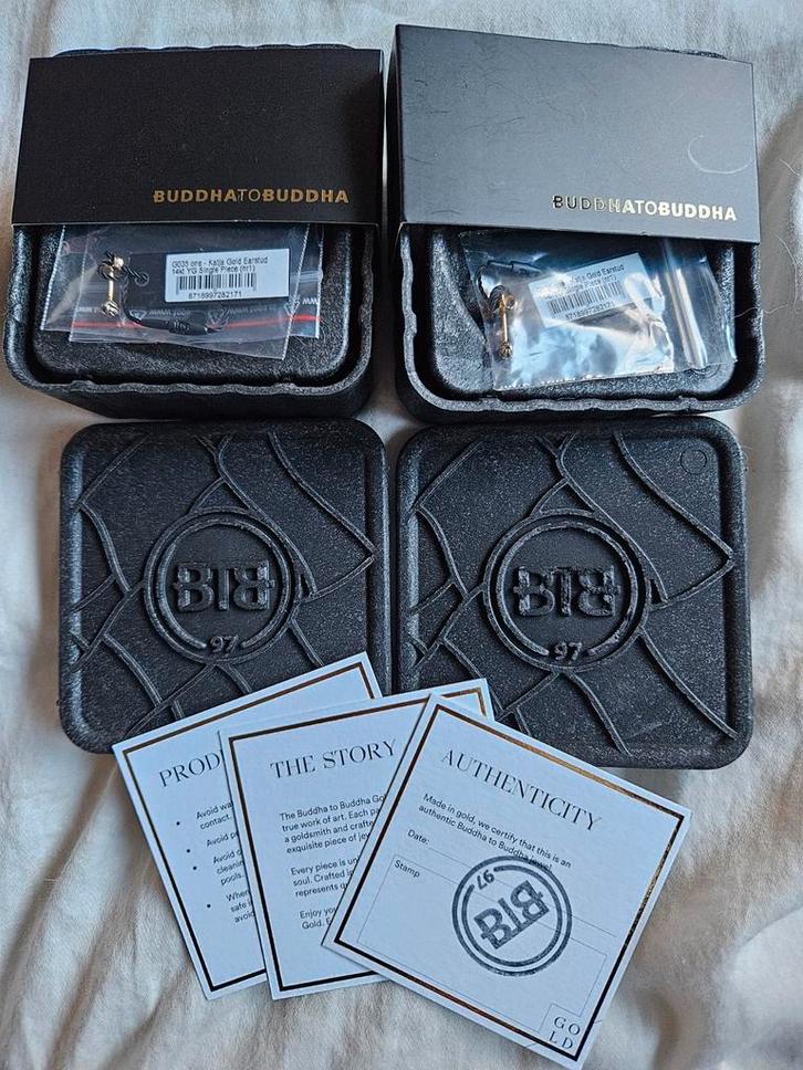 Buddha To Buddha 14kt gouden oorknopjes, Sieraden, Tassen en Uiterlijk, Oorbellen, Nieuw, Knopjes of Stekers, Goud, Goud, Ophalen of Verzenden