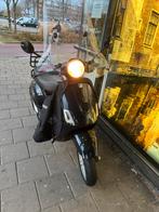 Vespa LX50 4T, Fietsen en Brommers, Snorfietsen en Snorscooters, Ophalen of Verzenden, Zo goed als nieuw, Benzine, Vespa