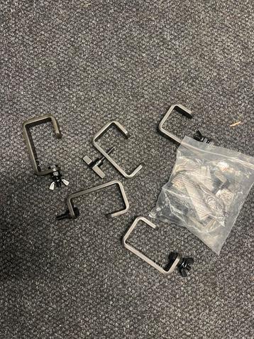 6x Duratruss C-Hook 50kg TÜV 35-51mm Black beschikbaar voor biedingen