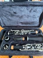 Klarinet F. Arthur Uebel 621, Muziek en Instrumenten, Bes-klarinet, Ophalen of Verzenden, Zo goed als nieuw, Met koffer