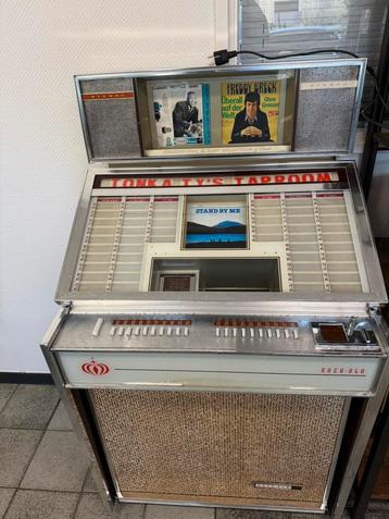 nette goed spelende Rock-Ola jukebox beschikbaar voor biedingen