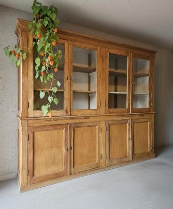 Antieke XL schoolkast vintage winkelkast apothekerskast kast beschikbaar voor biedingen