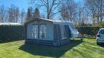Sprite alpine lichtgewicht caravan met voortent, Caravans en Kamperen, Caravans, Standaardzit, Koelkast, Particulier, 4 tot 5 meter