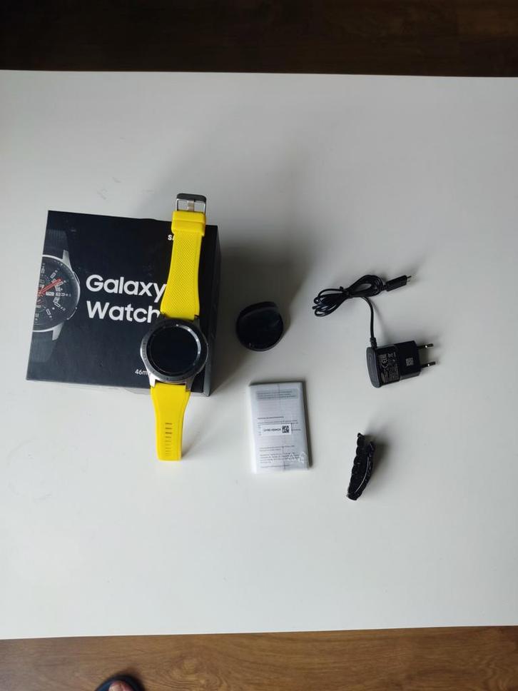Samsung Galaxy Watch 46mm Silver, Sieraden, Tassen en Uiterlijk, Smartwatches, Zo goed als nieuw, Android, Zilver, Afstand, Calorieverbanding