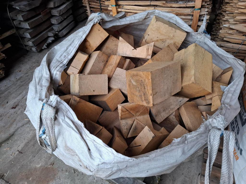 Gedroogd eiken haardhout klossen brandhout kachelhout, Tuin en Terras, Minder dan 3 m³, Ophalen, Eikenhout, Blokken