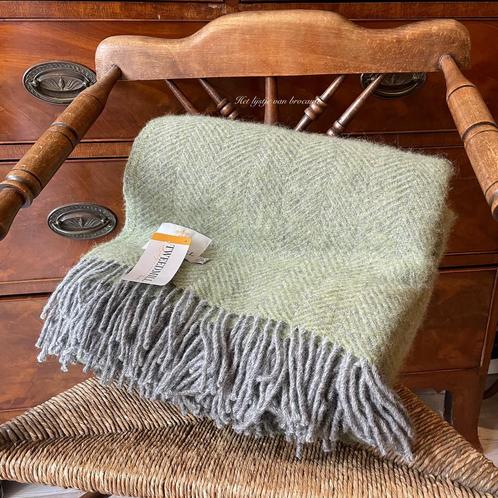 Engels wollen Tweedmill bedspei plaid Jade 150 x 220, Huis en Inrichting, Woonaccessoires | Plaids en Woondekens, Nieuw, Ophalen of Verzenden