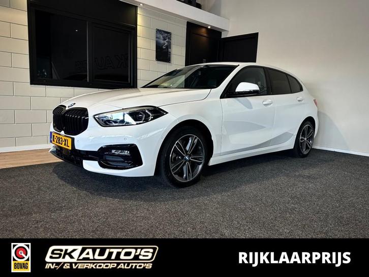 Bmw 1-SERIE 118I HIGH EXEC l 1STE EIG l STOELVERW l CAMERA l, Auto's, BMW, Bedrijf, 1-Serie, ABS, Airbags, Apple Carplay, Bluetooth