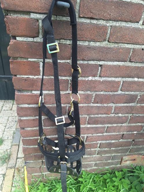 Greenguard halster + graasmasker maat Cob, Dieren en Toebehoren, Paarden en Pony's | Overige Paardenspullen, Gebruikt, Overige soorten