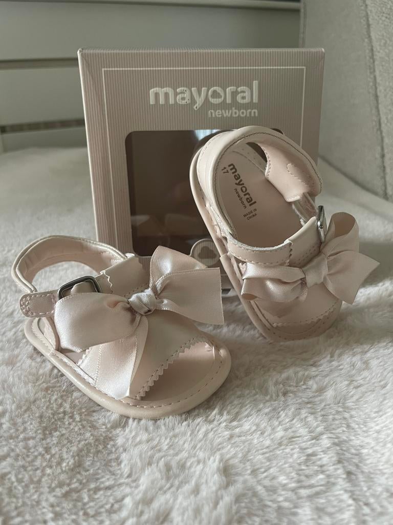 Mayoral newborn sandalen licht roze maat 17, Ophalen, Zo goed als nieuw, Meisje, Schoentjes
