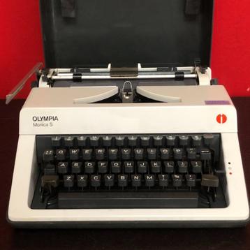 Typemachine olympia monica s beschikbaar voor biedingen