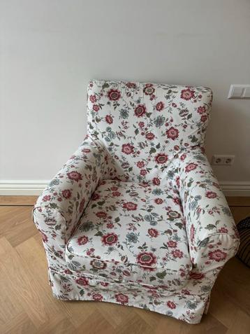 Bloemenfauteuil - Zo goed als nieuw! beschikbaar voor biedingen