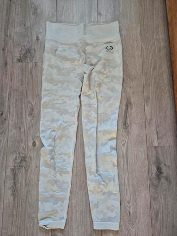 KP Active sport legging maat M  beschikbaar voor biedingen