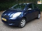 Toyota Yaris 1.0 VVTi Spirit 1e eigenaar 157 dkm NAP nwe APK, Voorwielaandrijving, Gebruikt, 750 kg, Blauw