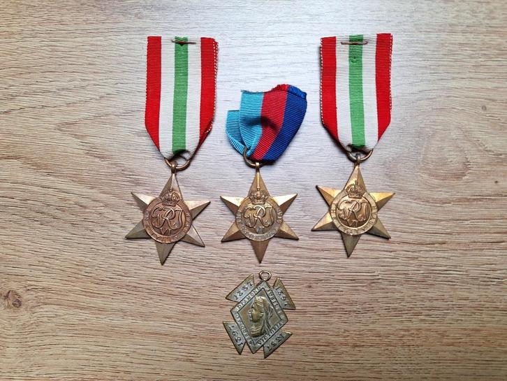 Lot Britse Medailles WO2, Postzegels en Munten, Penningen en Medailles, Overige materialen, Buitenland, Ophalen of Verzenden