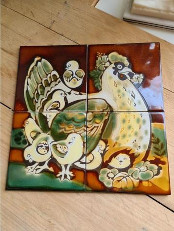 Oud tegel tableau kip met kuikens pilkington  beschikbaar voor biedingen