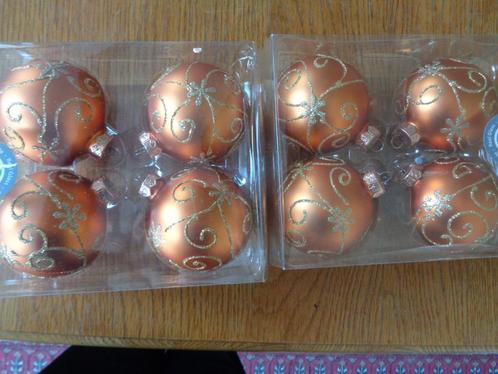 8 glazen kerst ballen met goud glitter nieuw in doos koperkl, Diversen, Kerst, Nieuw, Ophalen of Verzenden