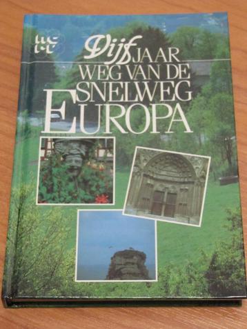 Vijf jaar Weg van de snelweg Europa beschikbaar voor biedingen