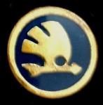 Skoda logo speld blauw 3, Verzamelen, Speldjes, Pins en Buttons, Verzenden, Nieuw, Transport, Speldje of Pin