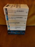 Stam van de holenbeer serie 1-5, Boeken, Fantasy, Ophalen of Verzenden, Gelezen, Jean M. Auel