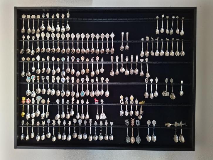 Heins Vitrines voor alle uit de hand gelopen verzamelingen, Hobby en Vrije tijd, Overige Hobby en Vrije tijd, Nieuw, Ophalen of Verzenden