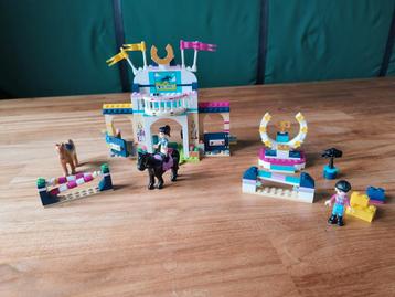 Lego Friends 41367 Stephanie's paardenconcours beschikbaar voor biedingen