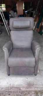 Prominent sta op stoel met inwendige oplaadbare accu., Huis en Inrichting, Stoelen, Ophalen, Gebruikt, Eén