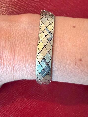14 karaat platte armband beschikbaar voor biedingen