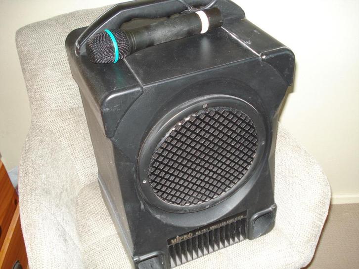DRAAGBARE GELUIDSBOX MET MICROFOON, Auto diversen, Autospeakers, Gebruikt, Ophalen